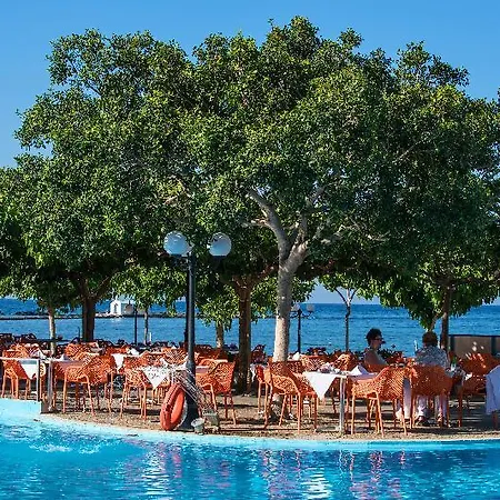 Hotel Corissia 3*